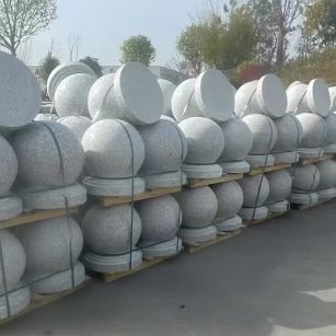 宿迁 白麻花岗岩石材圆球，石球，挡车球，隔离球，景观石球，风水球等