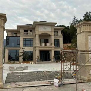 宿迁 黄金麻花岗岩别墅雕花外墙干挂配上门口雕花罗马柱