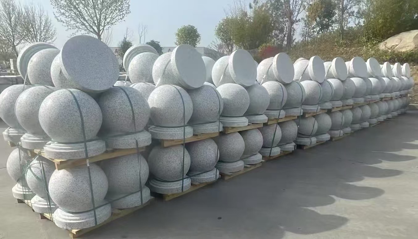 宿迁 白麻花岗岩石材圆球，石球，挡车球，隔离球，景观石球，风水球等