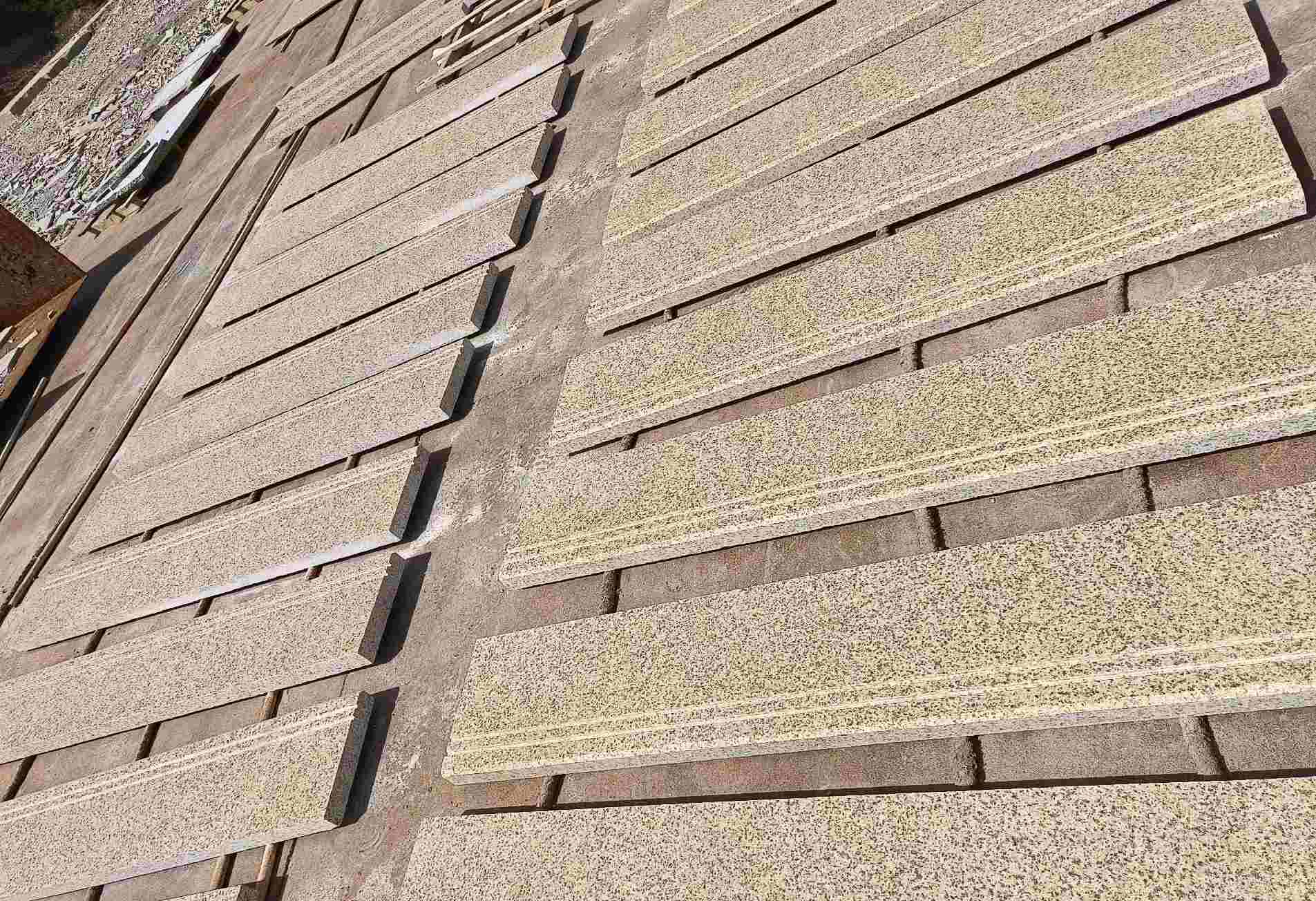 宿迁 黄金麻花岗岩光面楼梯踏步