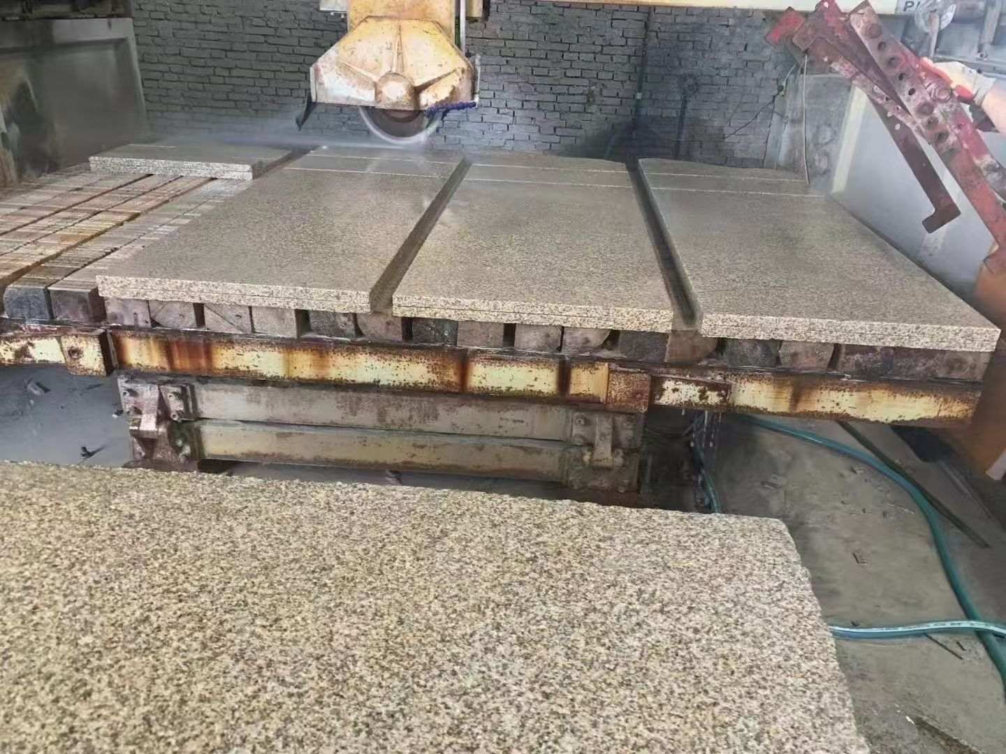 宿迁 黄金麻荔枝面成品板加工