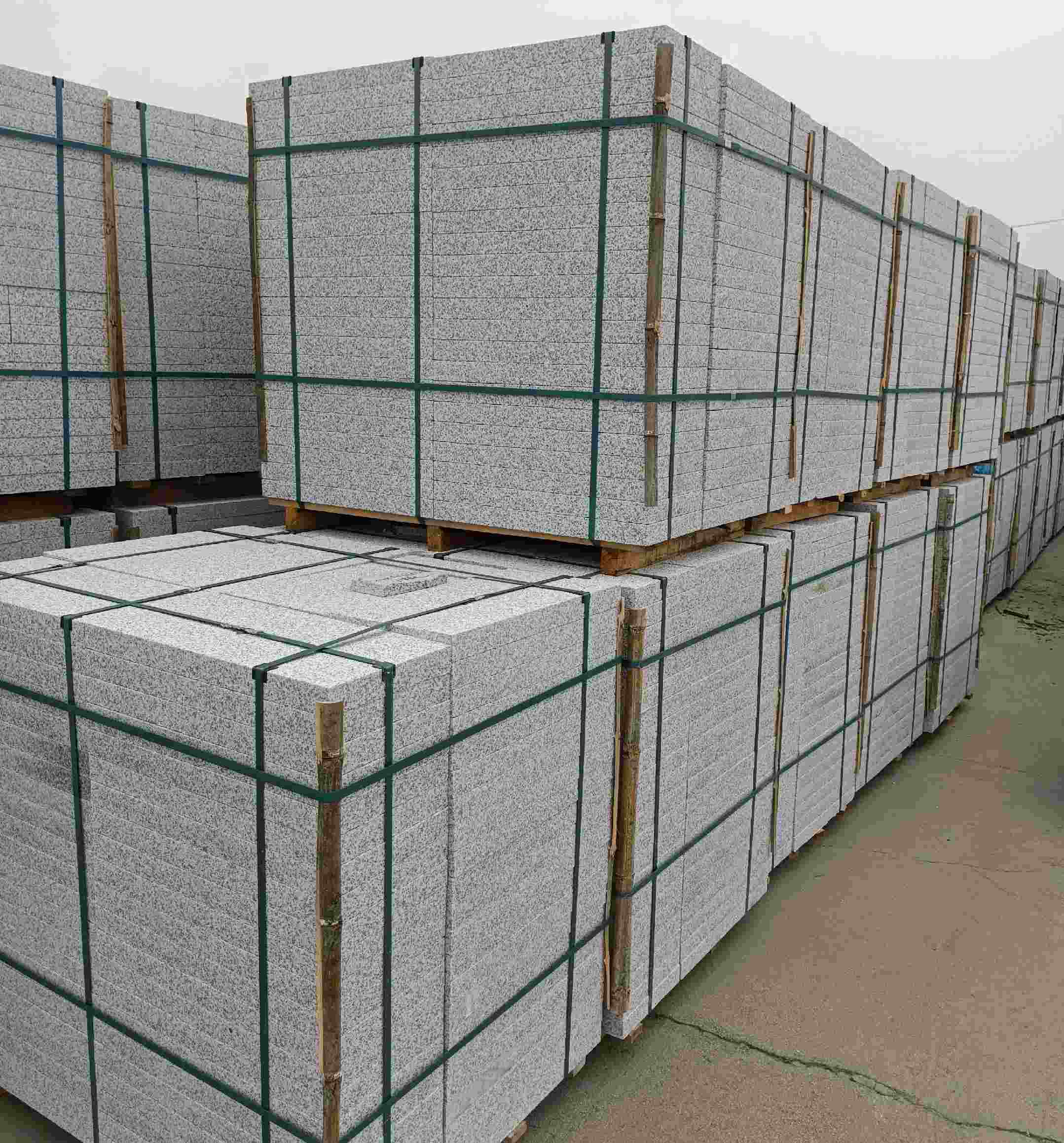 宿迁 白麻花岗岩石材荔枝面地铺石（300*600*50）