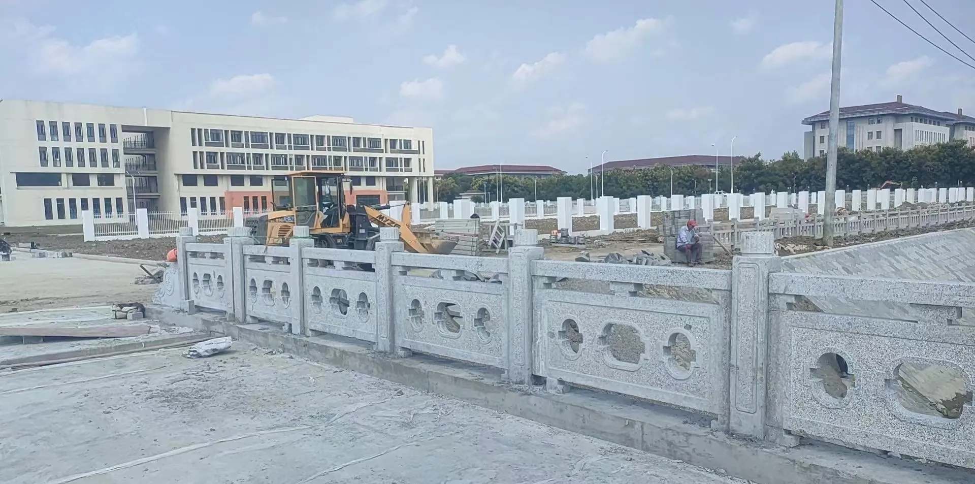 宿迁 白麻花岗岩荔枝面河道栏杆