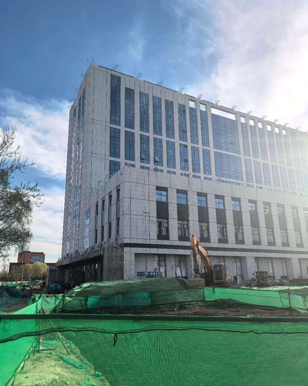 宿迁 白麻花岗岩石材外墙干挂