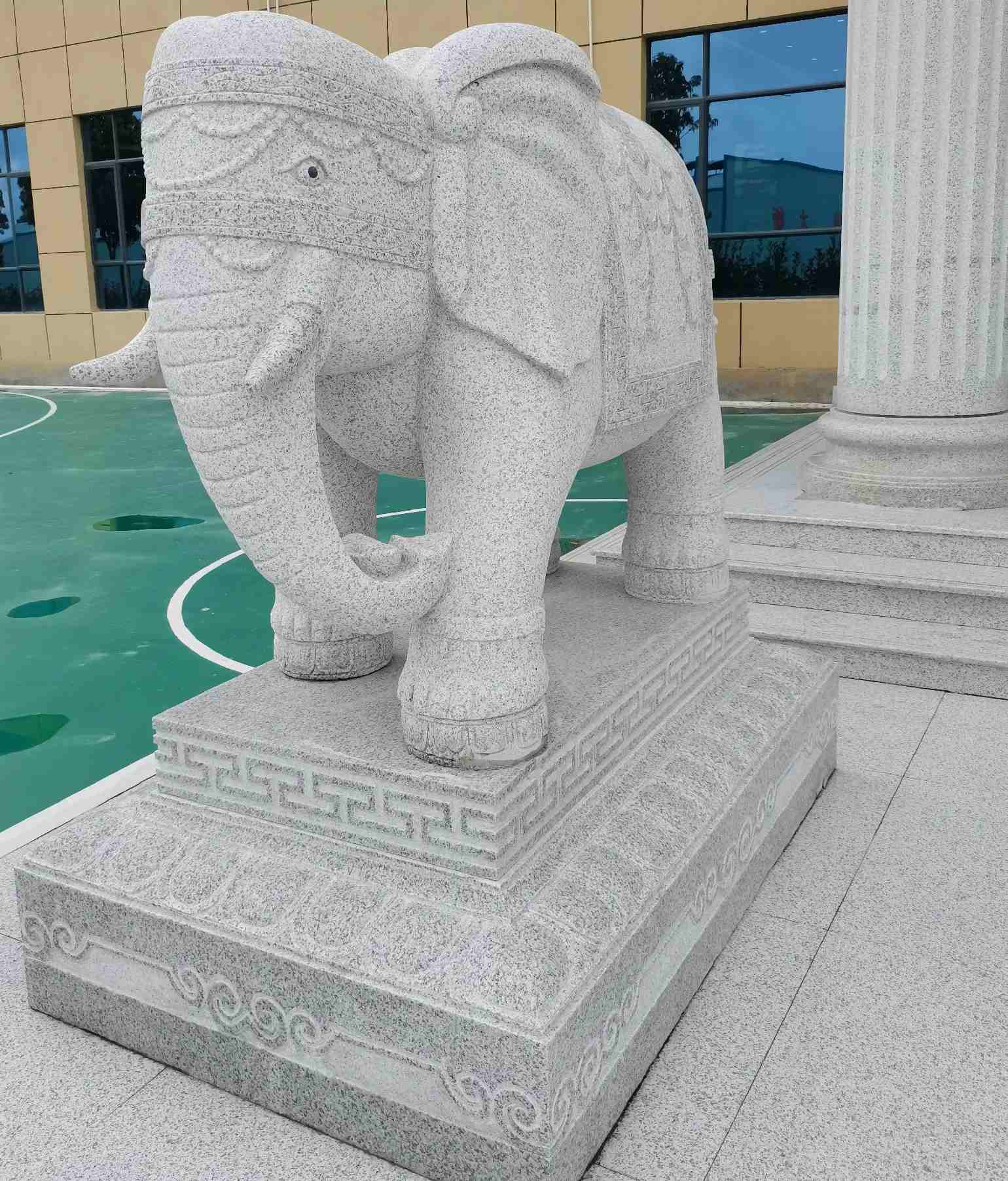 宿迁 白麻花岗岩动物异形石雕-大象