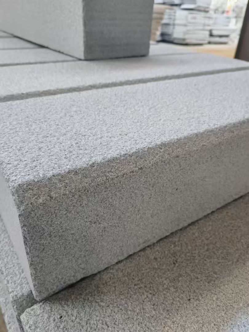 宿迁 芝麻灰荔枝面路沿石