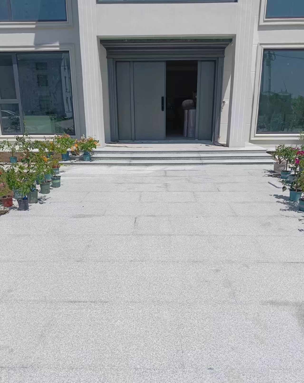 宿迁 芝麻白花岗岩地铺石地面铺装