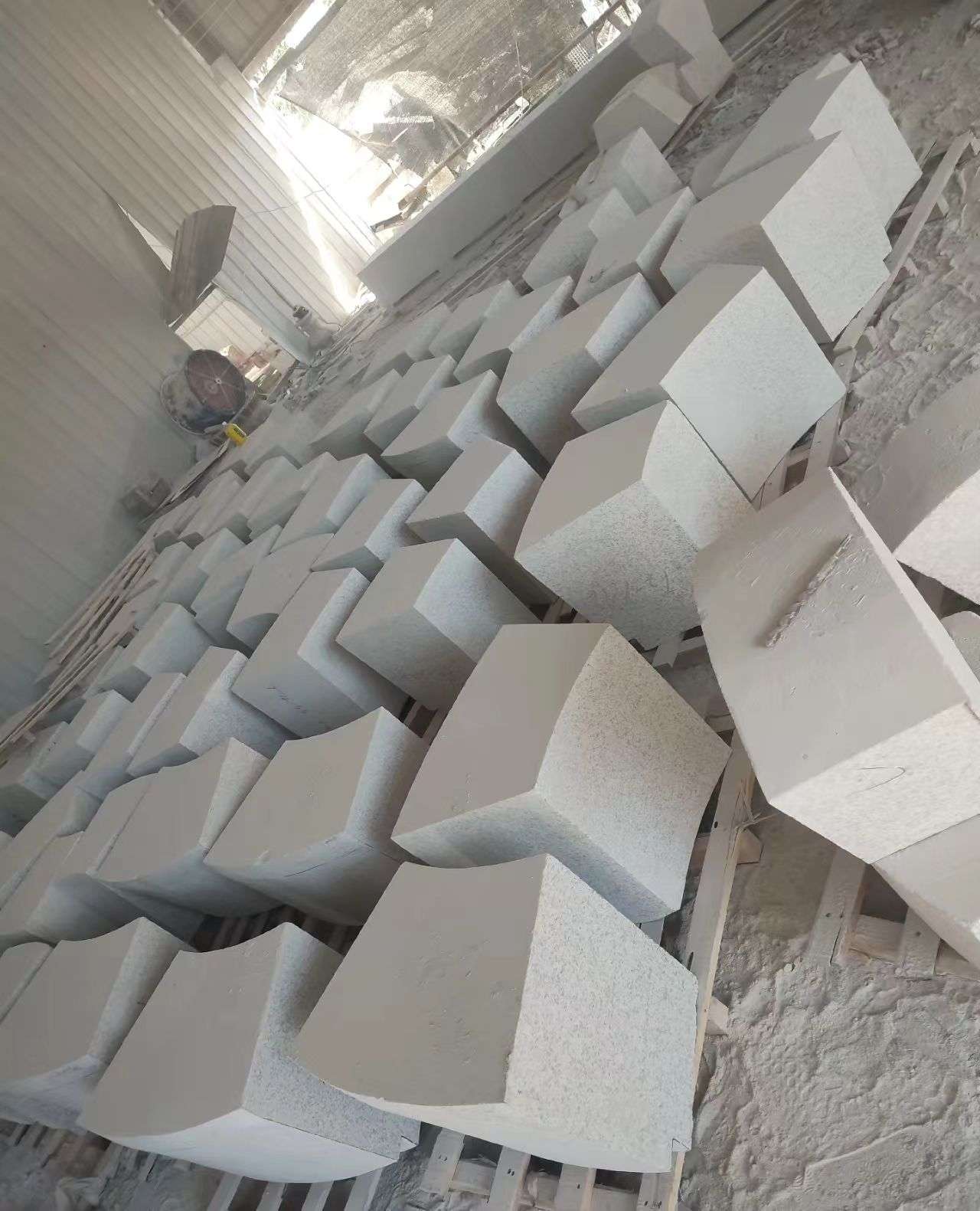 宿迁 白麻花岗岩异形坐凳