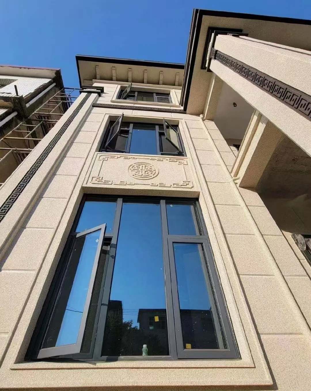 宿迁 黄金麻荔枝面别墅外墙干挂效果展示