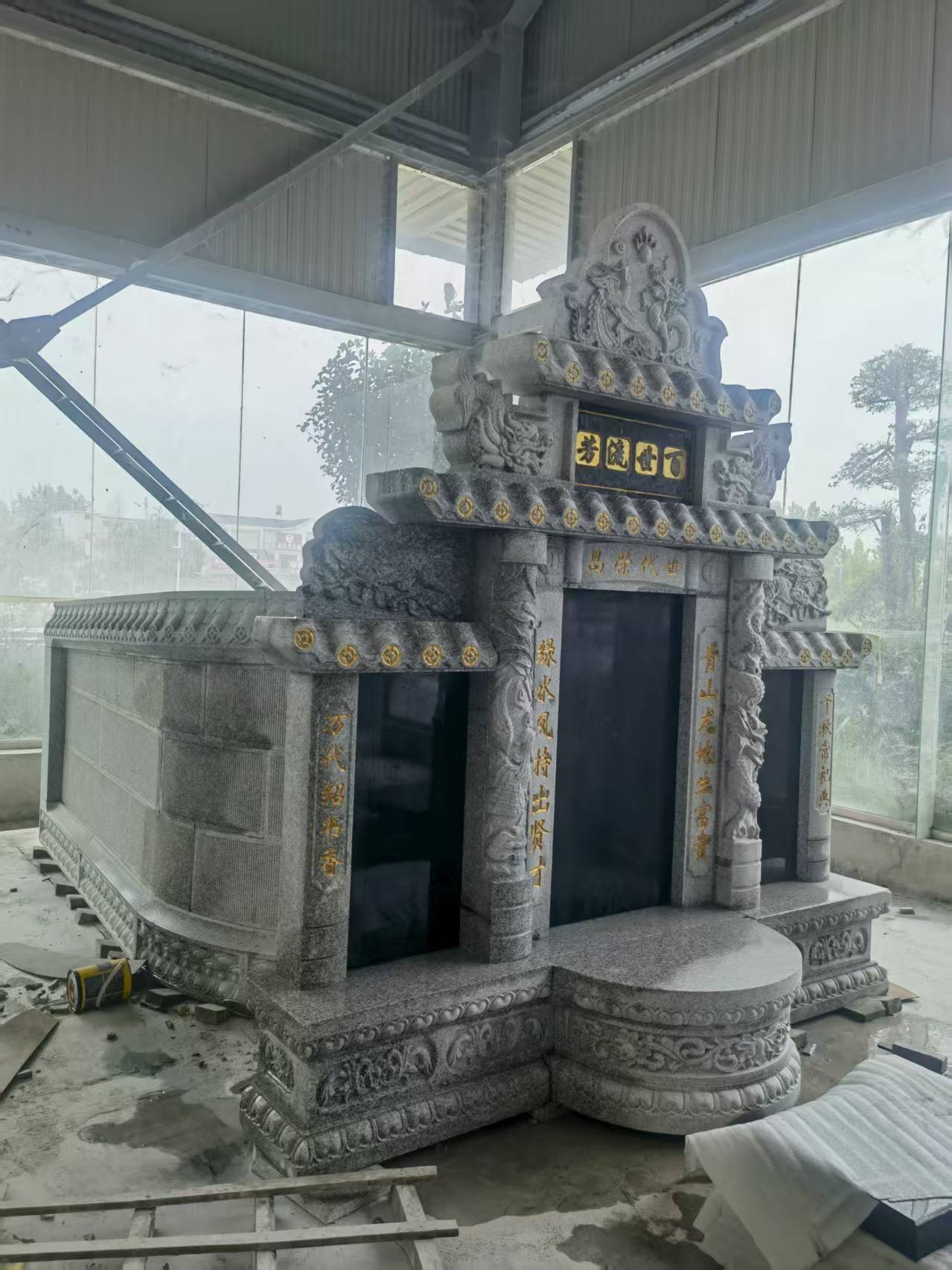 宿迁 芝麻白墓碑效果展示图