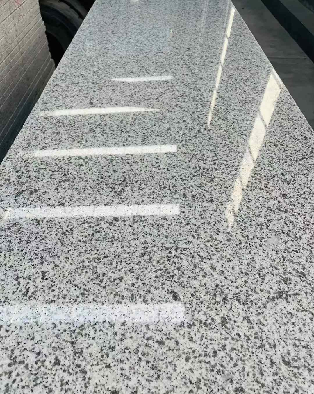 宿迁 白麻花岗岩光面毛板