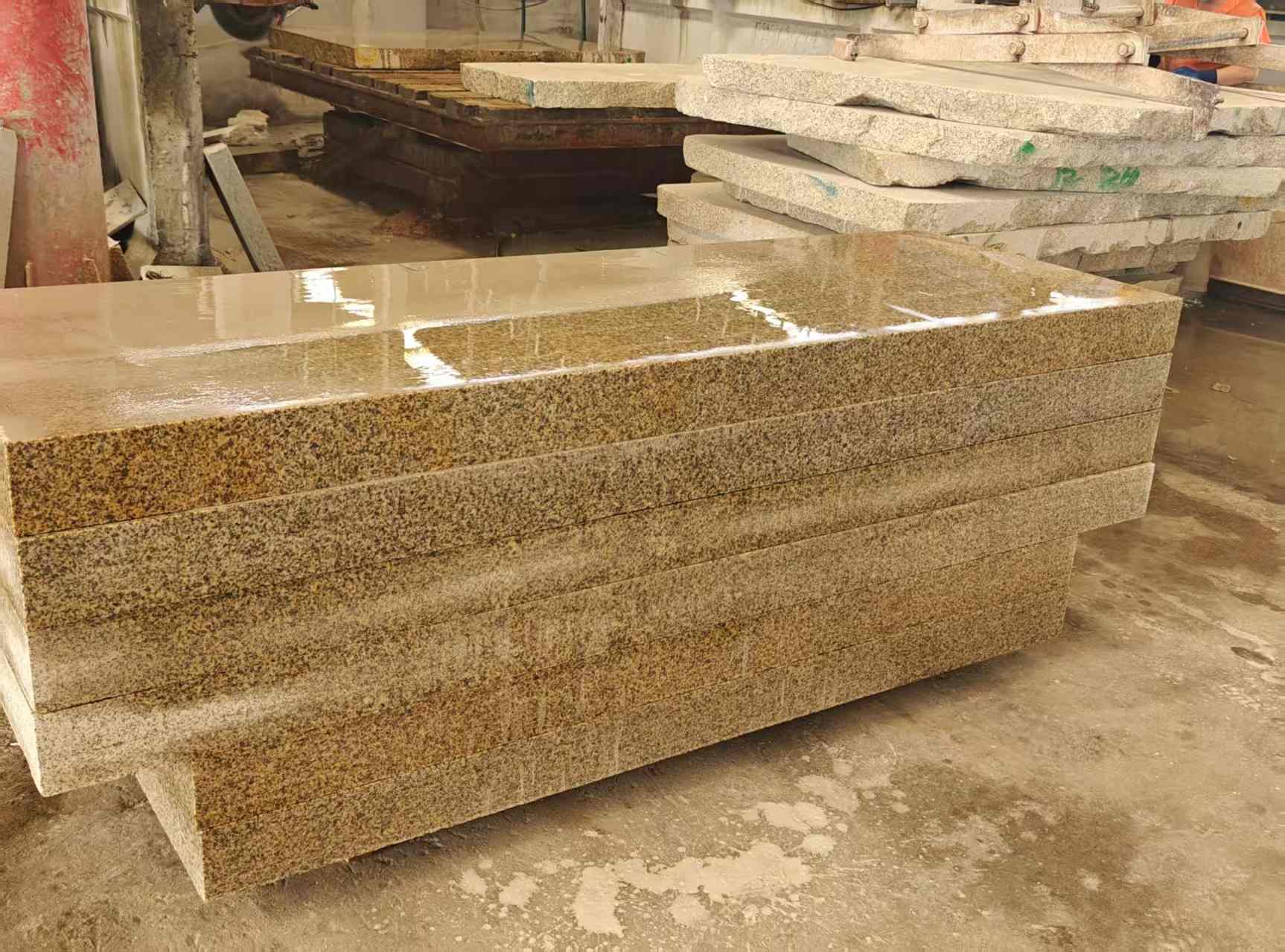 宿迁 黄金麻栏杆料半成品加工中